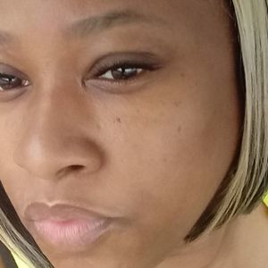 Meet your Posher, Nakia